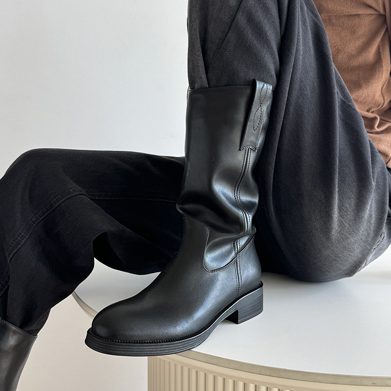 2026 New Fashion Short Shoes W - Street Fashion Rome 2026 ulasan dan harga